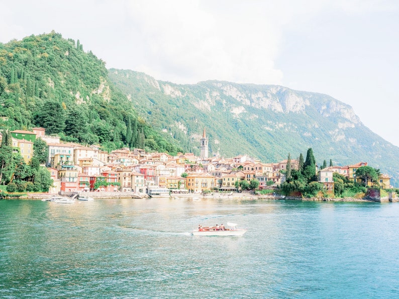 Picture of Lake Como from Etsy